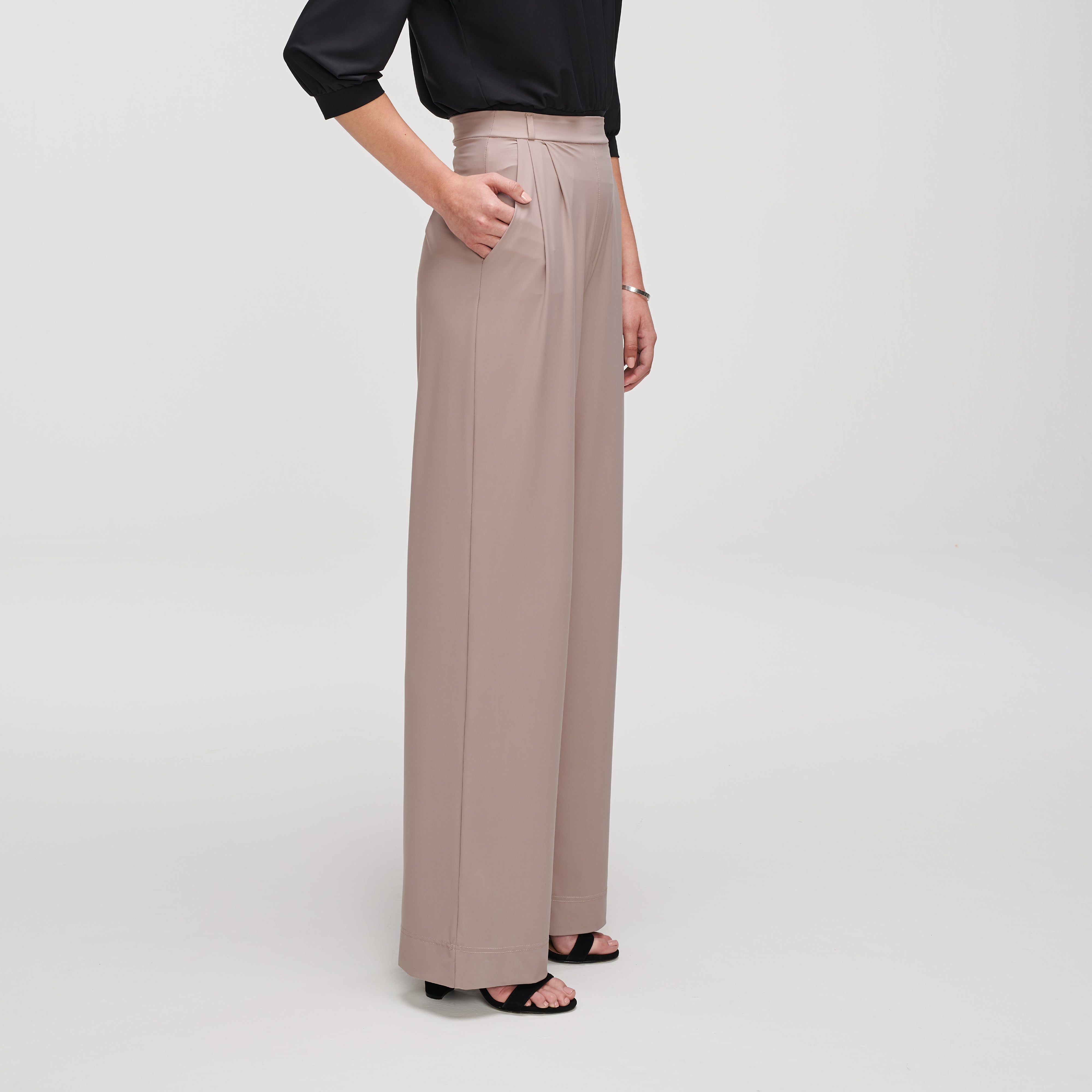 Taupe